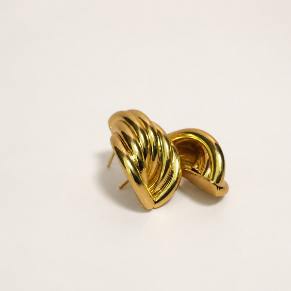 Brinco  dourado meia argola