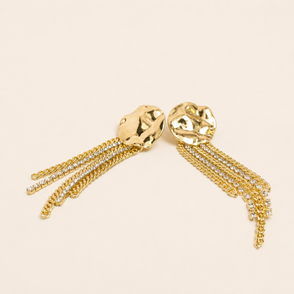 Brinco dourado organico com pedras de strass