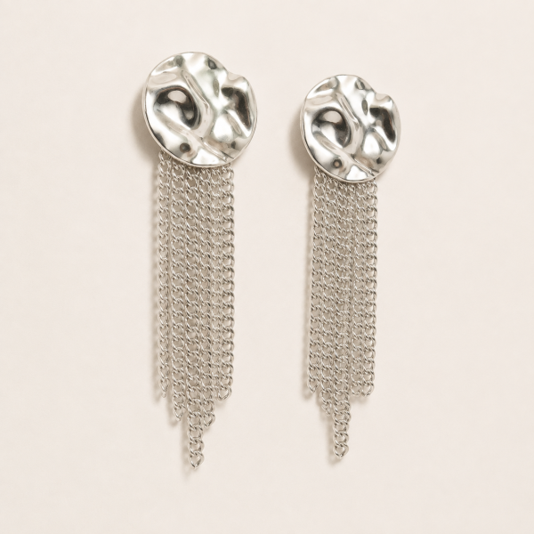 Brinco prata organico com pedra de strass